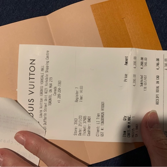 authentic LV iconic necklace - Picture 7 of 7